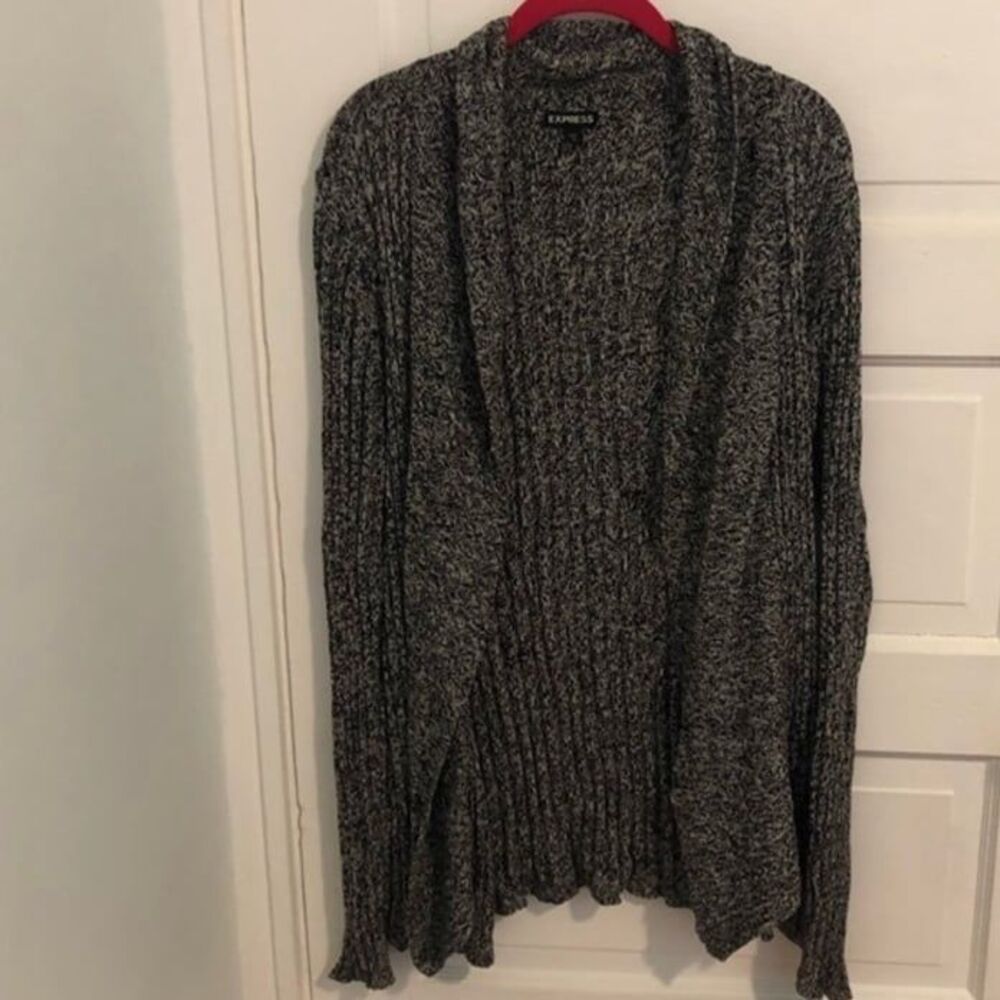Express grey sweater made with black and white thread 100% cotton